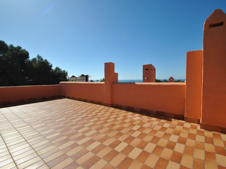 Villa for Sale in Cabopino, Malaga 1