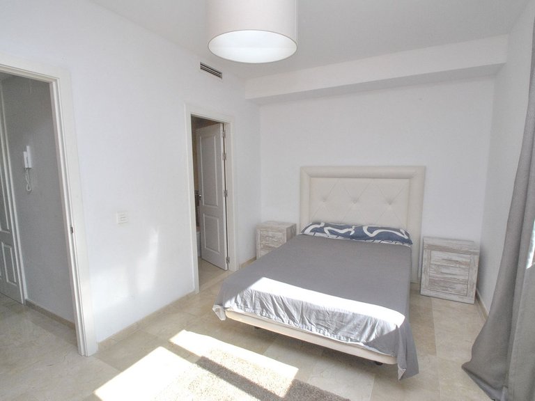 Villa for Sale in Cabopino, Malaga 16