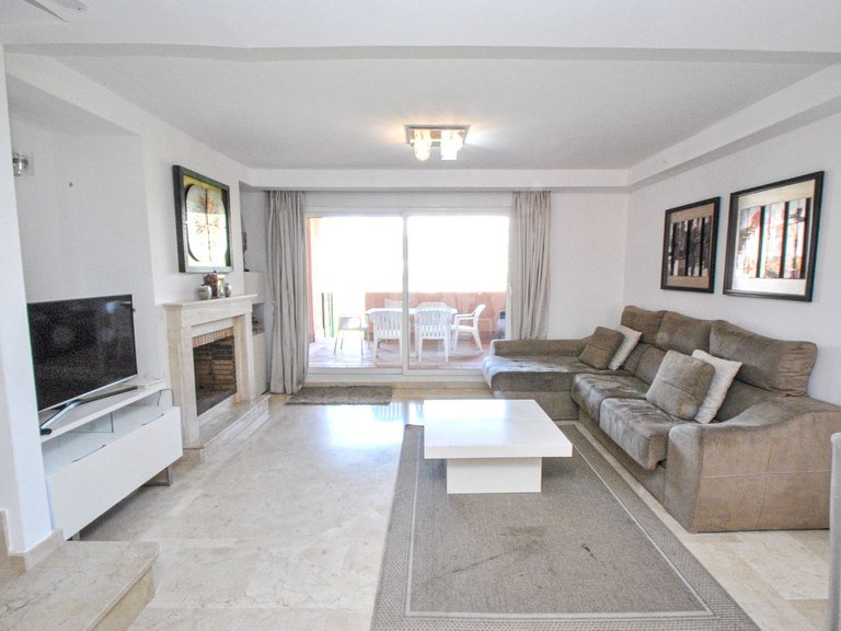 Villa for Sale in Cabopino, Malaga 2