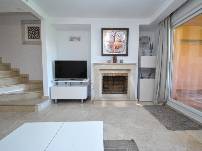 Villa for Sale in Cabopino, Malaga 4