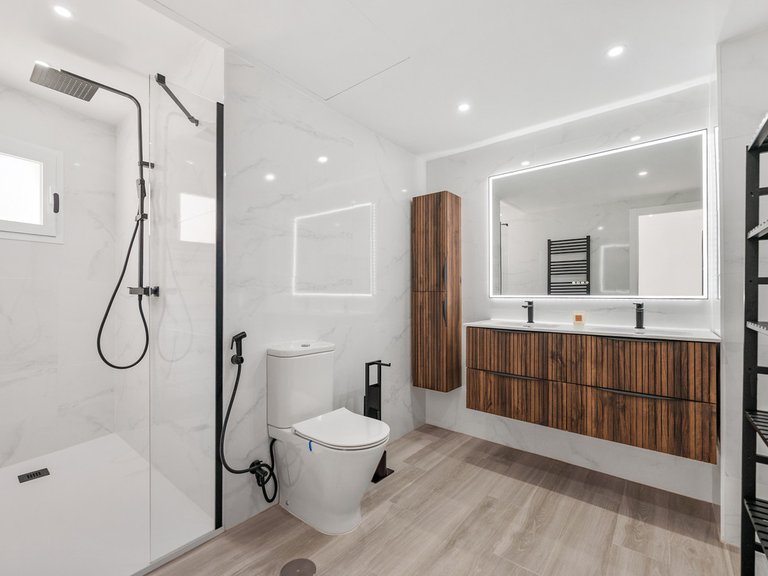 Apartment for Sale in Nueva Andalucía, Malaga 22