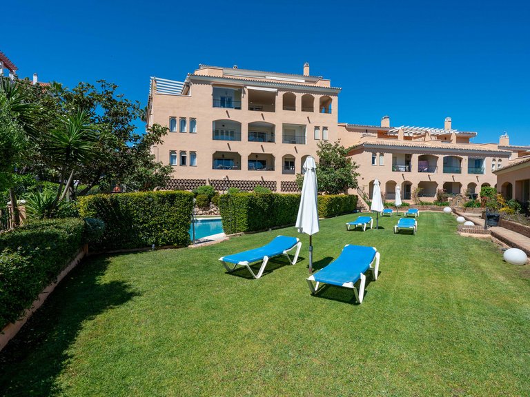 Apartment for Sale in Nueva Andalucía, Malaga 29