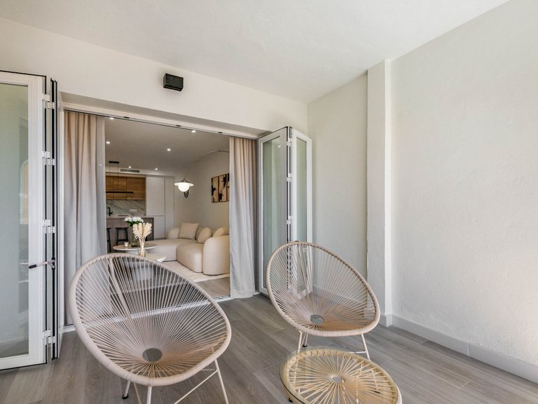 Apartment for Sale in Nueva Andalucía, Malaga 31