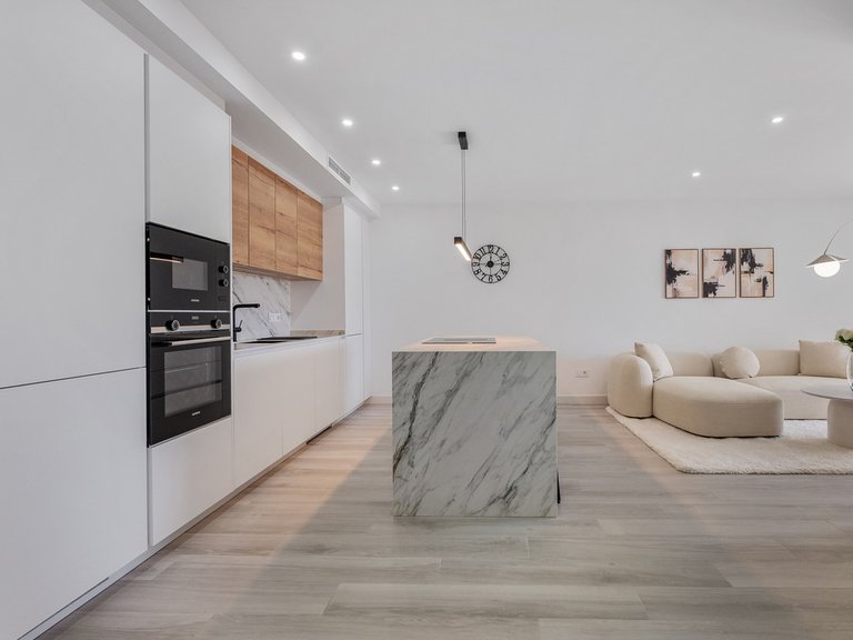 Apartment for Sale in Nueva Andalucía, Malaga 8