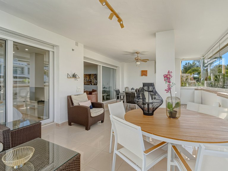 Apartment for Sale in The Golden Mile, Malaga 10