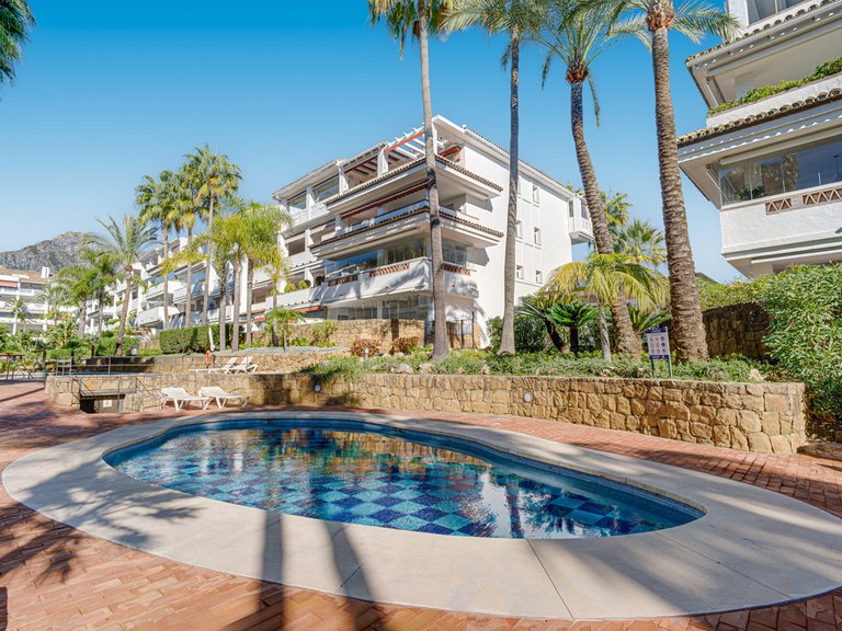 Apartment for Sale in The Golden Mile, Malaga 27