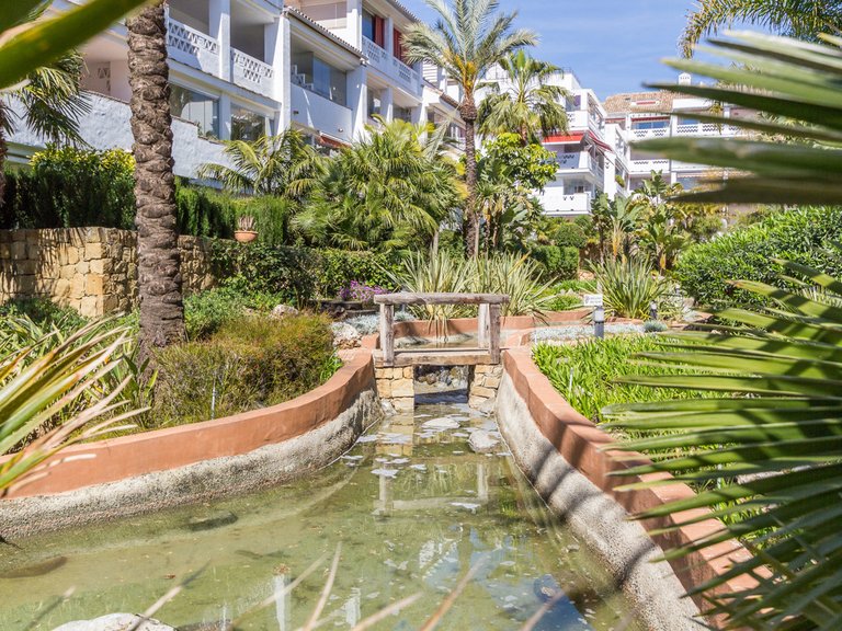 Apartment for Sale in The Golden Mile, Malaga 8
