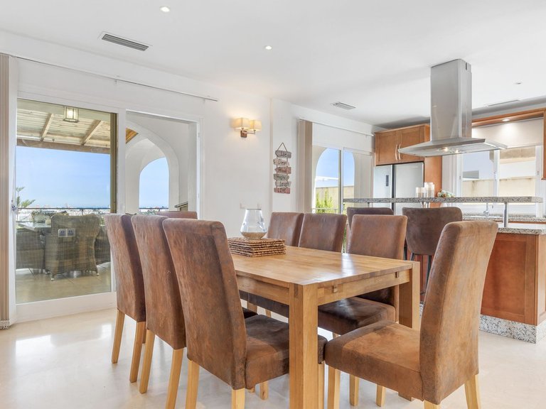Villa for Sale in Cerros Del Aguila, Malaga 10