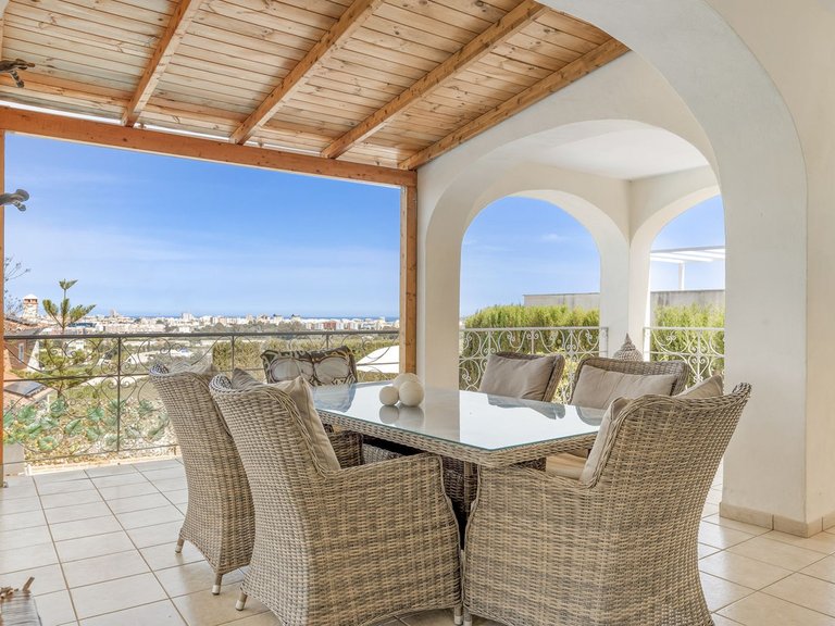 Villa for Sale in Cerros Del Aguila, Malaga 13