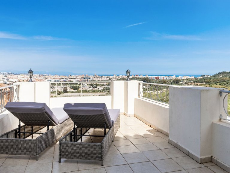 Villa for Sale in Cerros Del Aguila, Malaga 27