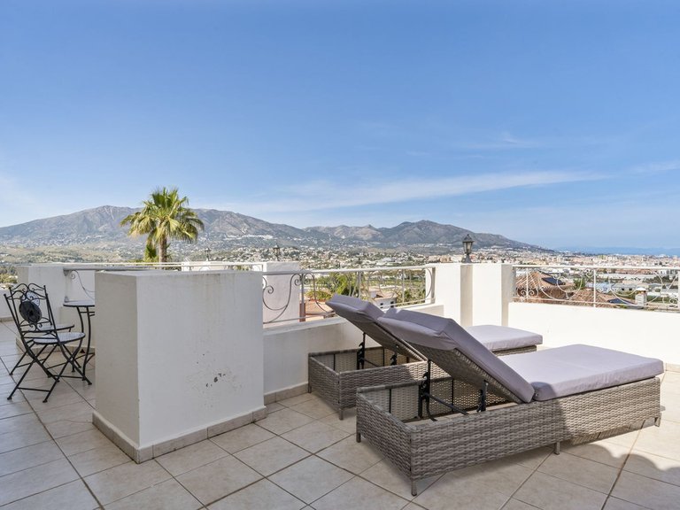 Villa for Sale in Cerros Del Aguila, Malaga 30