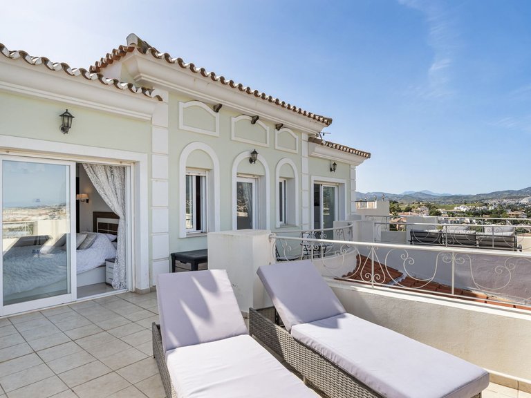 Villa for Sale in Cerros Del Aguila, Malaga 32