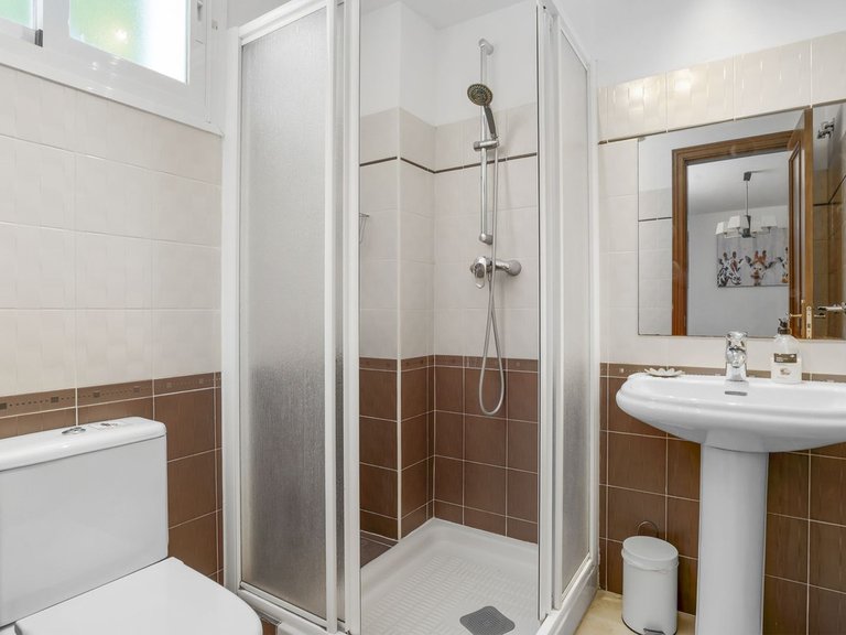 Villa for Sale in Cerros Del Aguila, Malaga 36