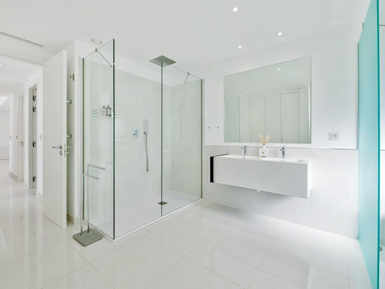 Apartment for Sale in Estepona, Malaga 10