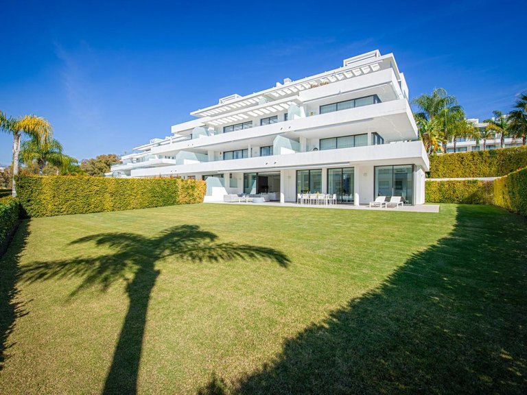 Apartment for Sale in Estepona, Malaga 4