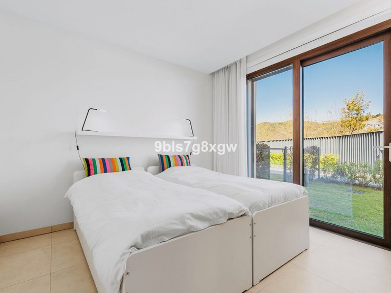 Apartment for Sale in La Quinta, Malaga 20