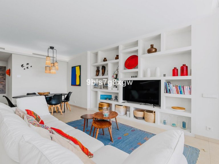 Apartment for Sale in La Quinta, Malaga 3