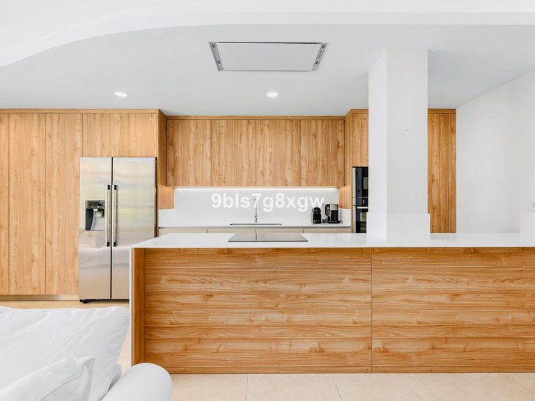 Apartment for Sale in La Quinta, Malaga 4