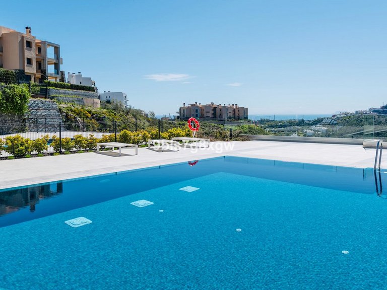 Apartment for Sale in La Quinta, Malaga 9
