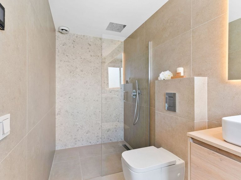 Villa for Sale in Nagüeles, Malaga 16