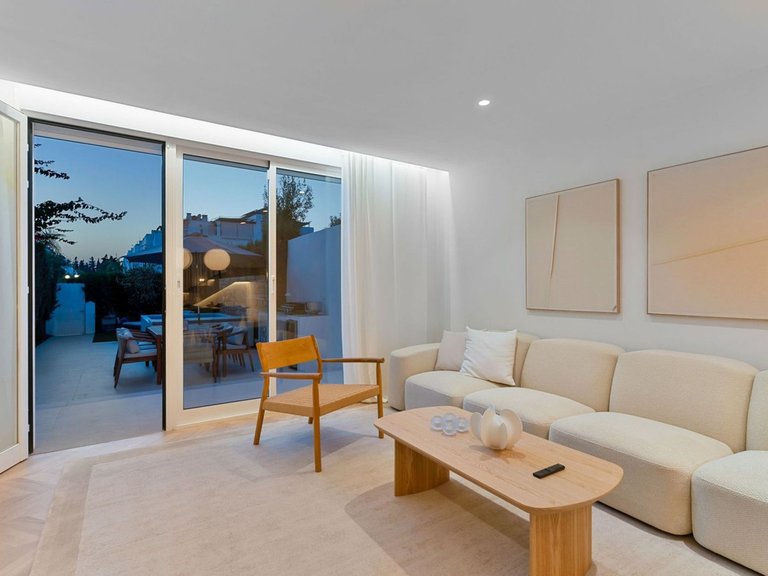 Villa for Sale in Nagüeles, Malaga 25