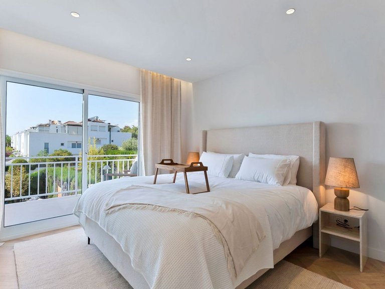 Villa for Sale in Nagüeles, Malaga 5