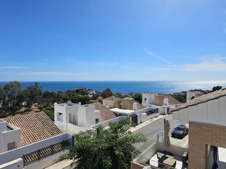 Villa for Sale in Benalmadena, Malaga 6