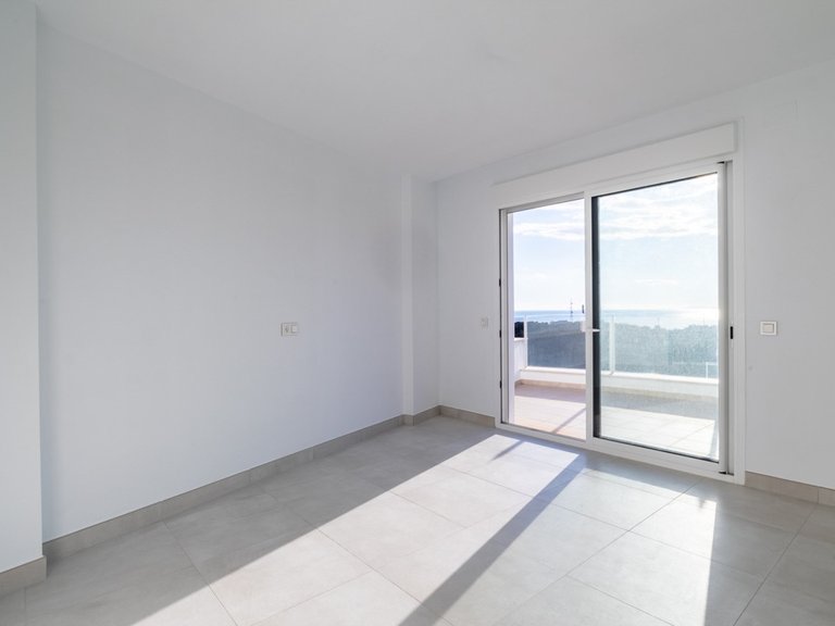 Apartment for Sale in Altos De Los Monteros, Malaga 11