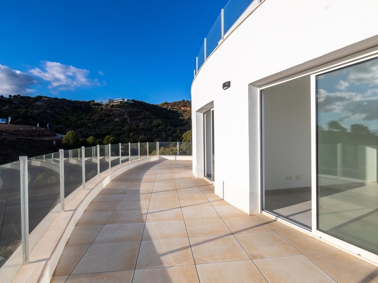 Apartment for Sale in Altos De Los Monteros, Malaga 19
