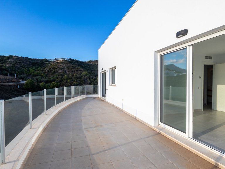 Apartment for Sale in Altos De Los Monteros, Malaga 24