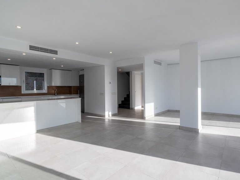 Apartment for Sale in Altos De Los Monteros, Malaga 3