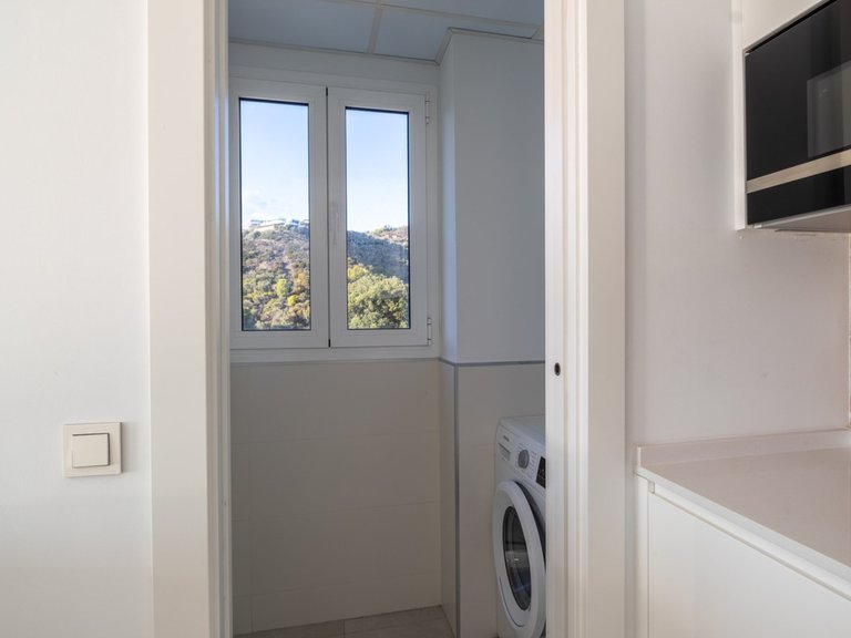 Apartment for Sale in Altos De Los Monteros, Malaga 8