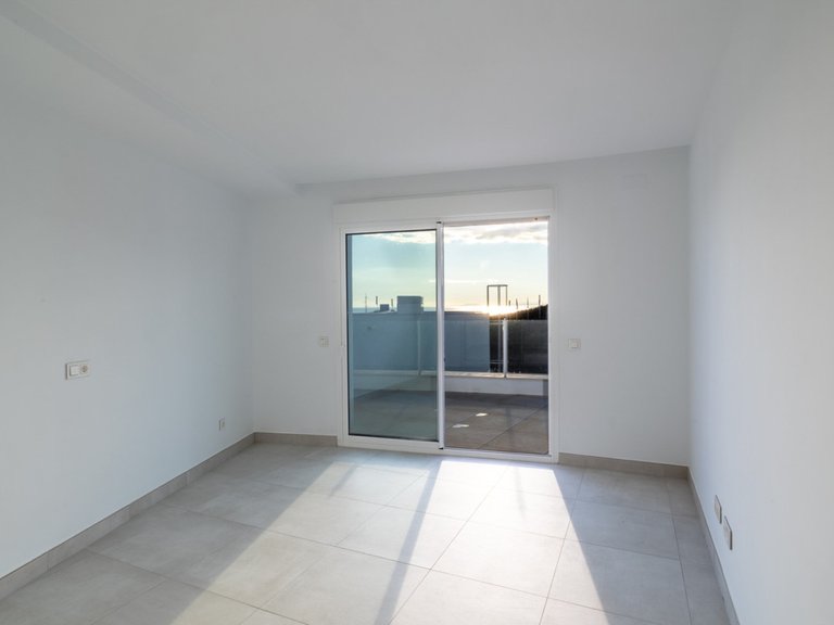 Apartment for Sale in Altos De Los Monteros, Malaga 9