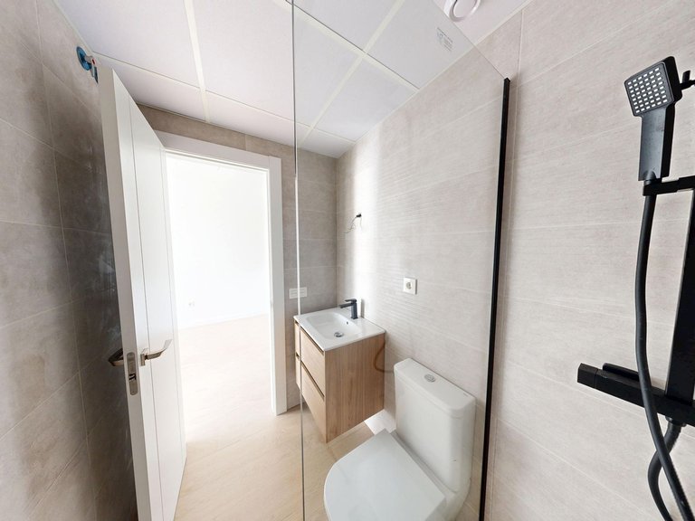 Apartment for Sale in Fuengirola, Malaga 5