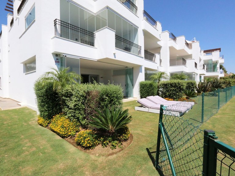 Apartment for Sale in La Mairena, Malaga 1