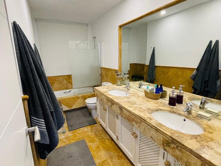Villa for Sale in Istán, Malaga 10