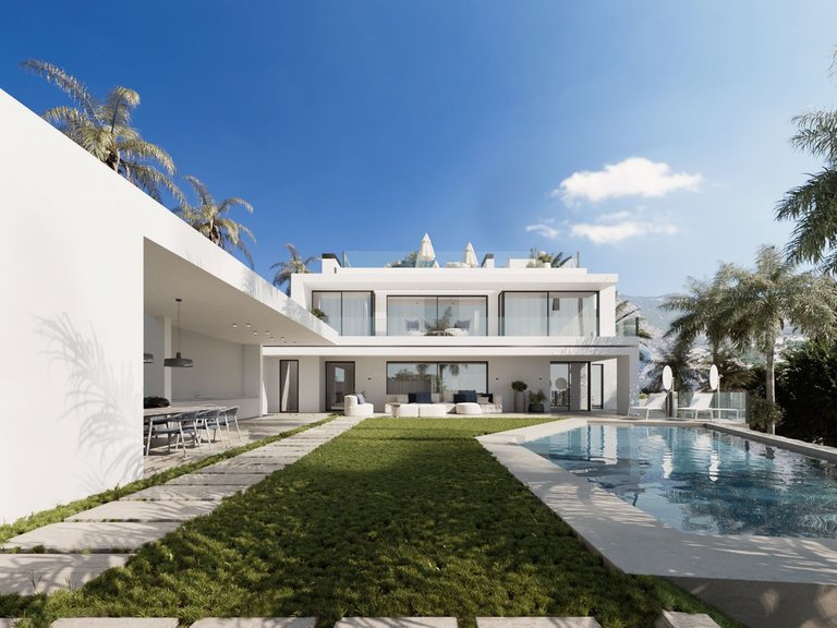 Villa for Sale in Marbella, Malaga 4