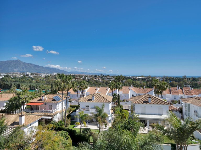 Apartment for Sale in Estepona, Malaga 32