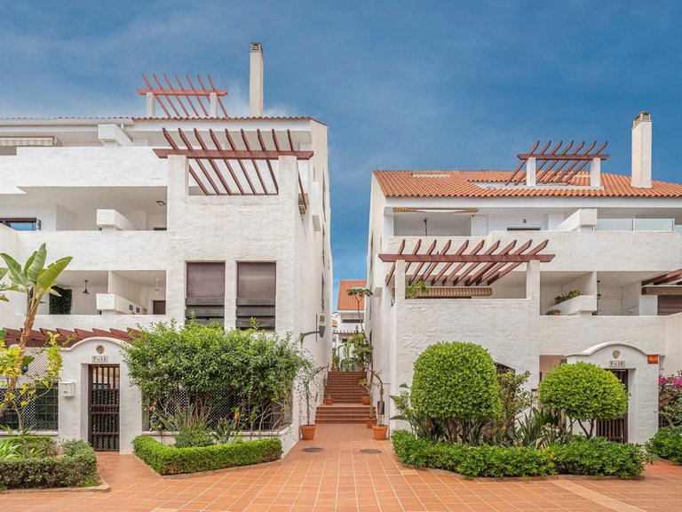 Apartment for Sale in Costa del Sol Nueva Andalucía, Malaga 23