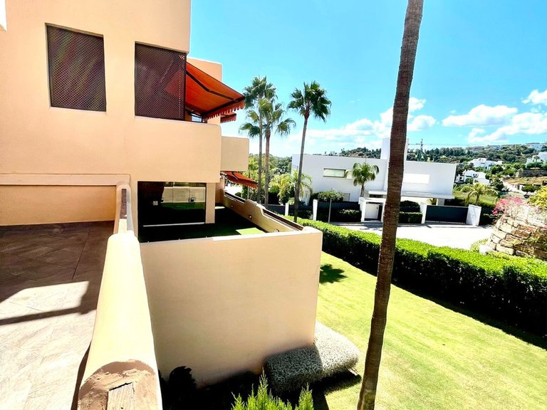 Apartment for Sale in Benahavís, Malaga 26
