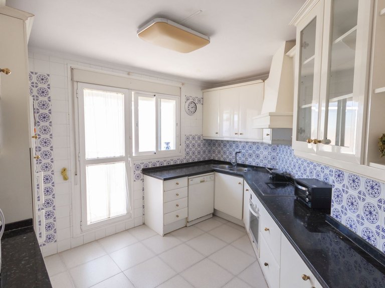Apartment for Sale in Estepona, Malaga 10