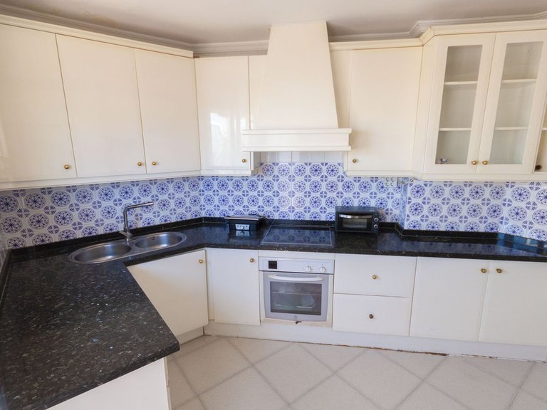 Apartment for Sale in Estepona, Malaga 11
