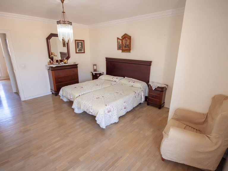 Apartment for Sale in Estepona, Malaga 14