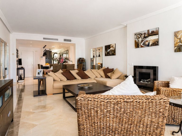 Apartment for Sale in Los Arqueros, Malaga 11