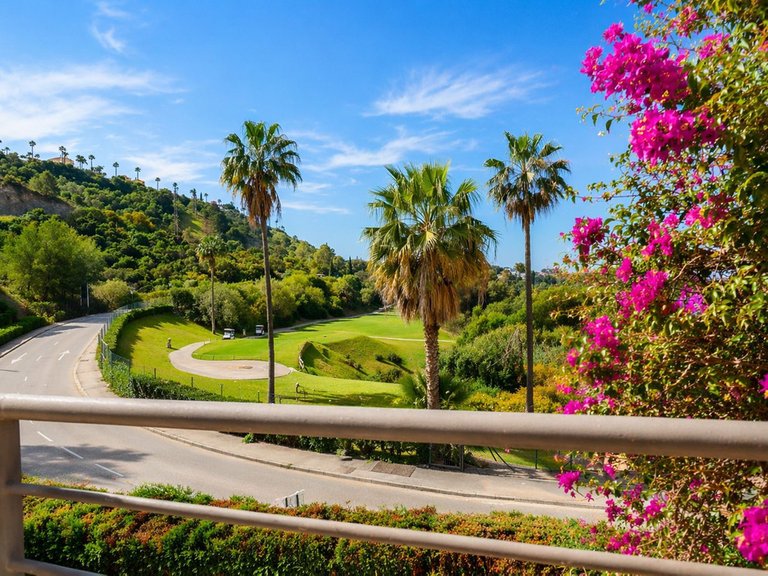 Apartment for Sale in Los Arqueros, Malaga 25