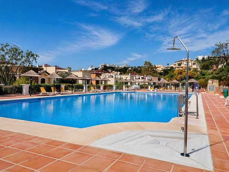 Apartment for Sale in Los Arqueros, Malaga 5