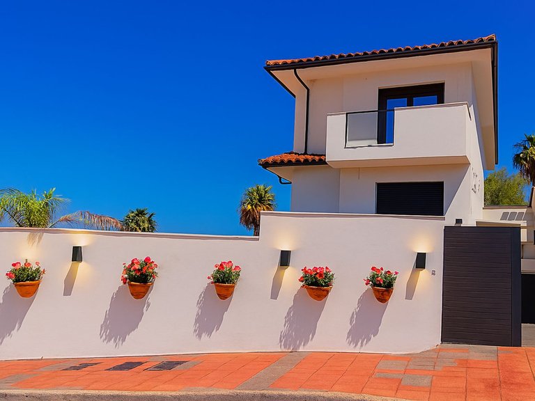 Villa for Sale in La Duquesa, Malaga 14