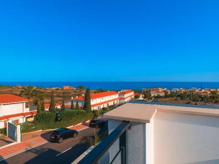 Villa for Sale in La Duquesa, Malaga 4