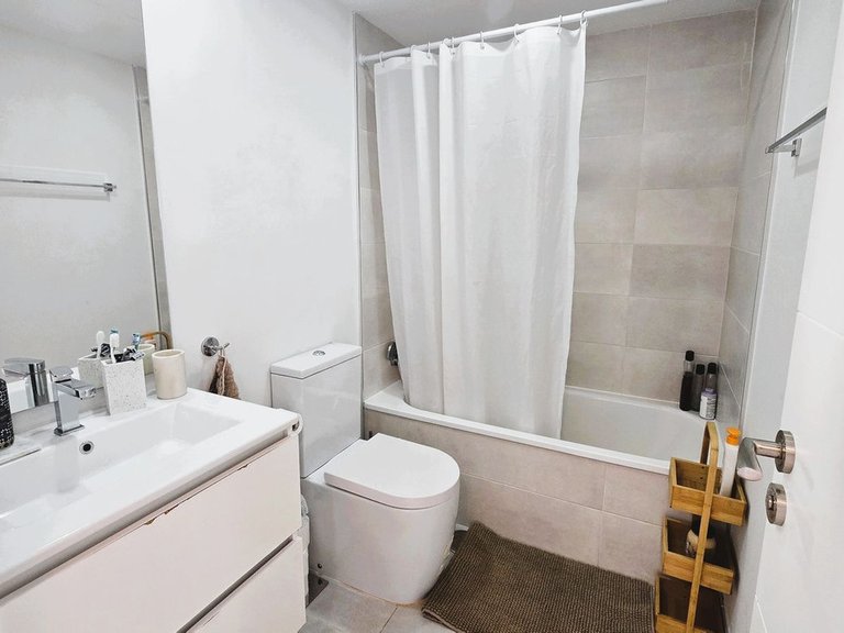 Apartment for Sale in Benalmadena, Malaga 19
