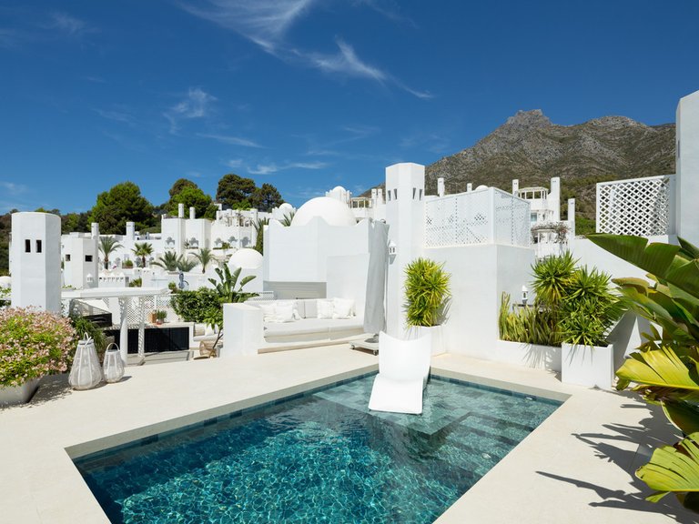 Apartment for Sale in The Golden Mile, Malaga 23